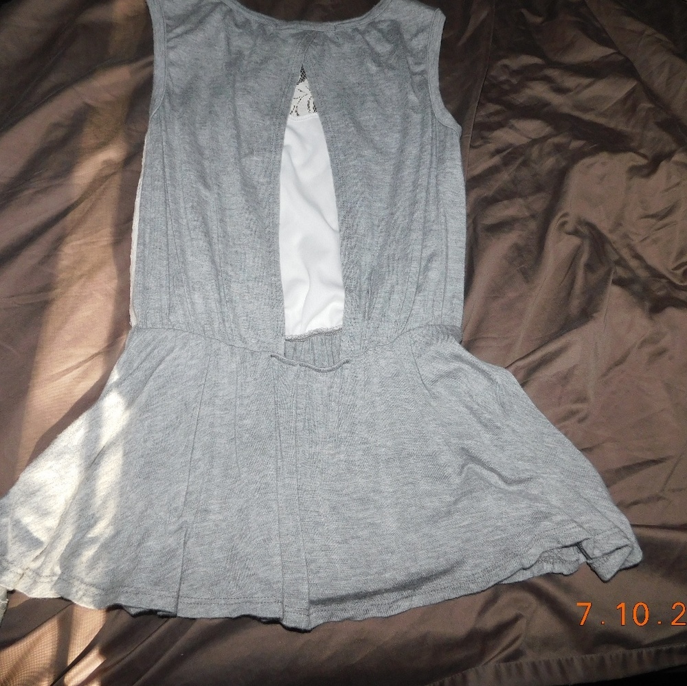 Open back blouse - Picture 2 of 2